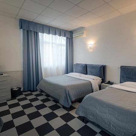 Hotel Giulietta E Romeo Casal Palocco Eksteriør billede