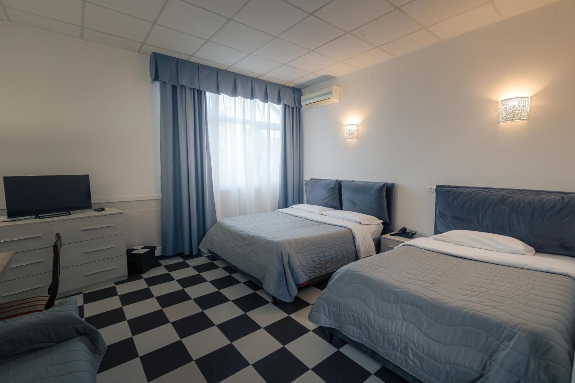 Hotel Giulietta E Romeo Casal Palocco Eksteriør billede