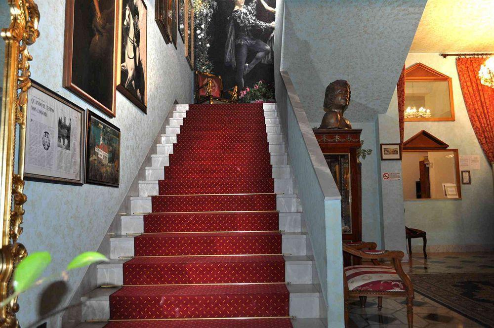 Hotel Giulietta E Romeo Casal Palocco Eksteriør billede